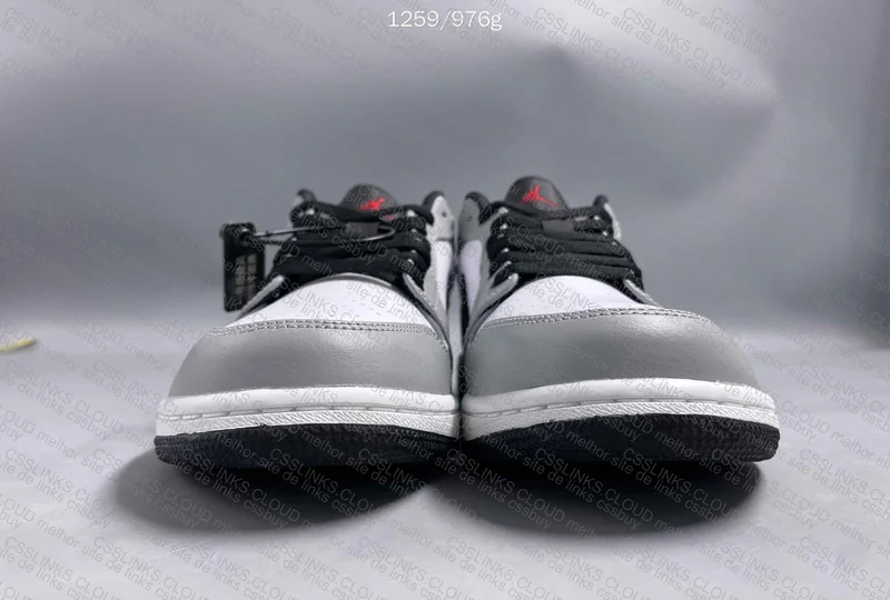 Jordan 1 Low Light Smoke Grey 2