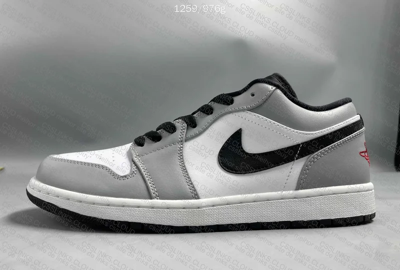 Jordan 1 Low Light Smoke Grey 4