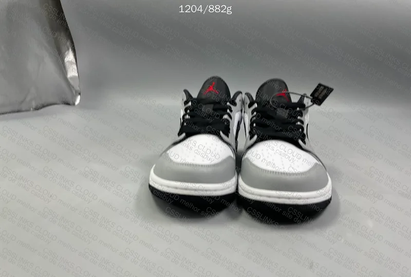 Jordan 1 Low Light Smoke Grey 2
