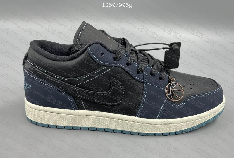 Jordan 1 Low "Midnight Navy" 4