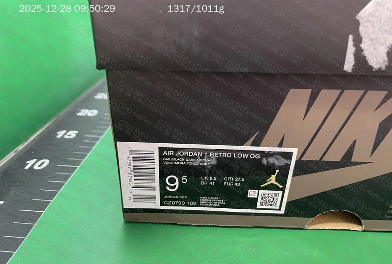 Jordan 1 Low Mocha 3