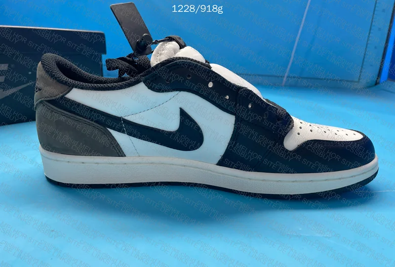 Jordan 1 Low Mocha LJR 3