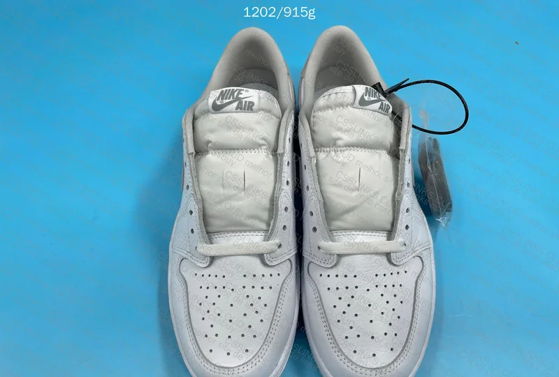 Jordan 1 Low Neutral Grey