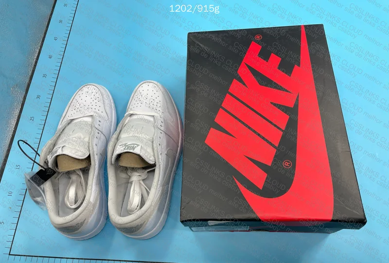 Jordan 1 Low Neutral Grey 10