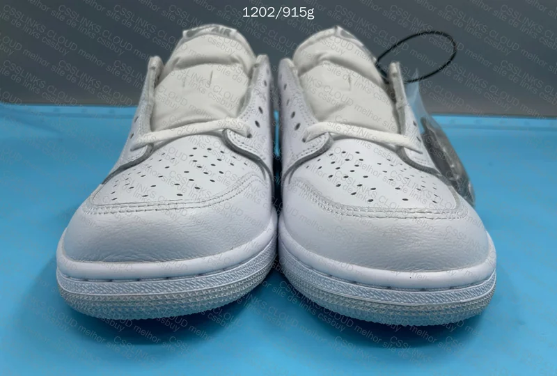 Jordan 1 Low Neutral Grey 2