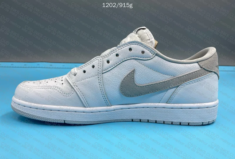Jordan 1 Low Neutral Grey 4