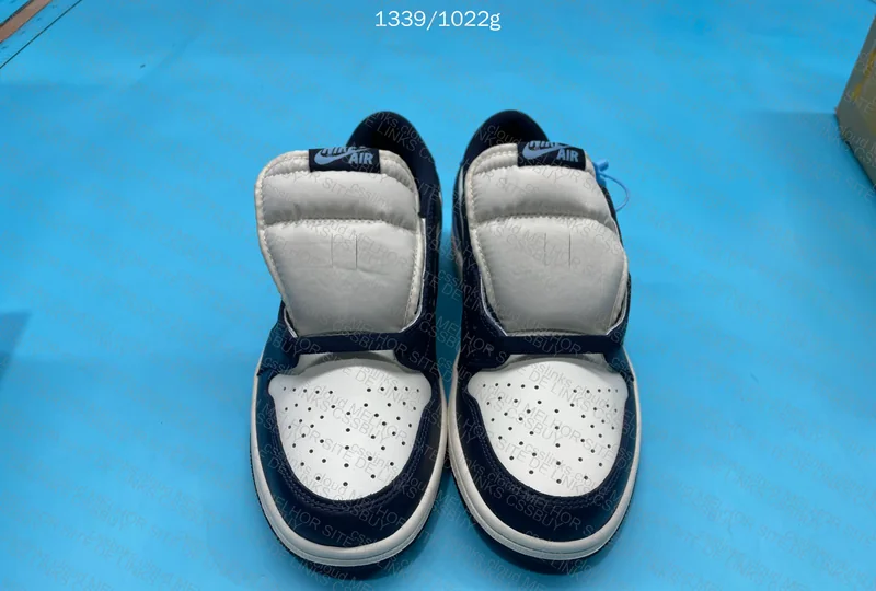 Jordan 1 Low Obsidian - DT 10