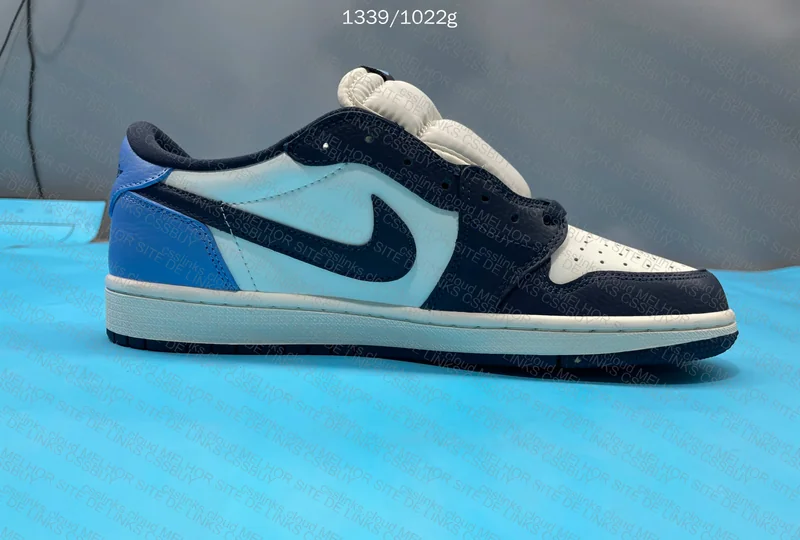 Jordan 1 Low Obsidian - DT 8