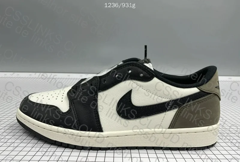 Jordan 1 Low OG Mocha 9