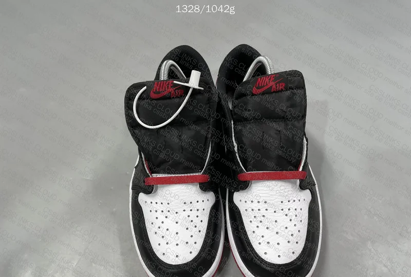 Jordan 1 low OG (sale) 2
