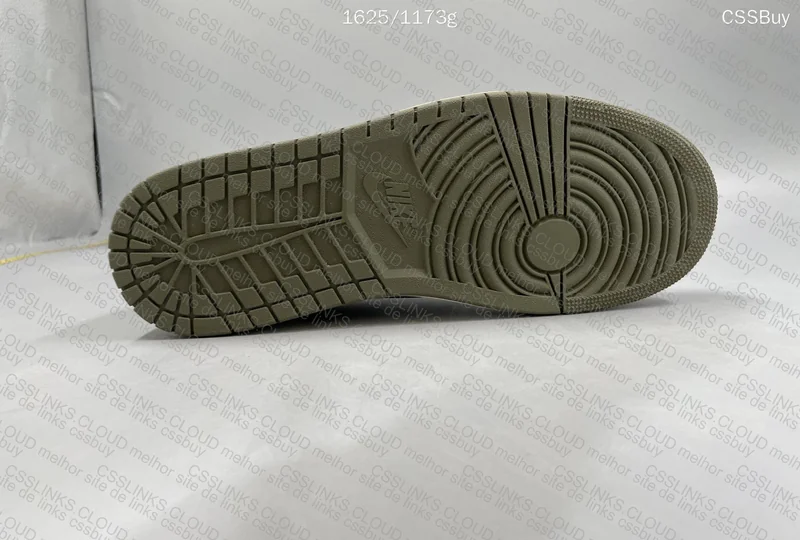 Jordan 1 Low OG Travis Scott Olive 8