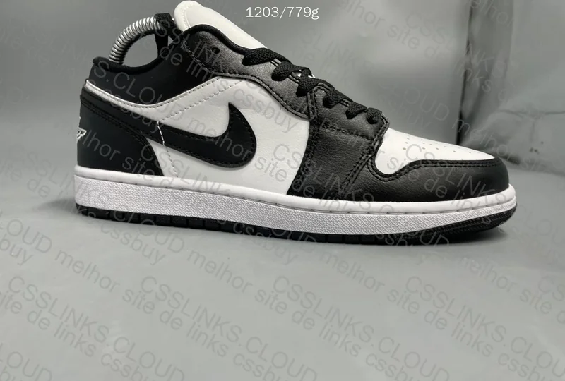 Jordan 1 Low OVO 3