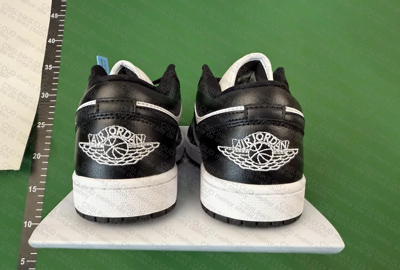 Jordan 1 Low OVO 2