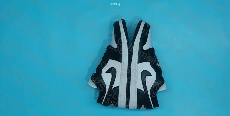 jordan 1 low panda 4