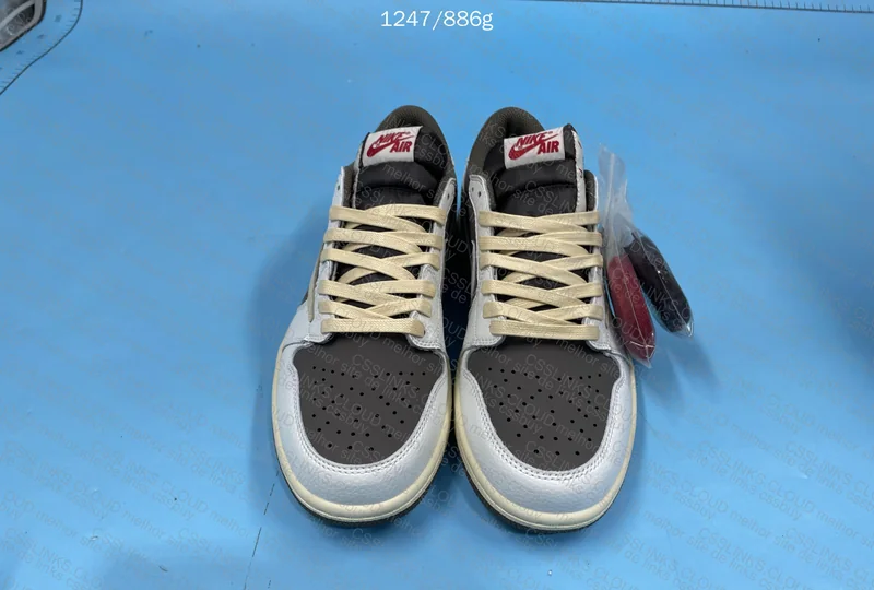 jordan 1 low reverse mocha 2