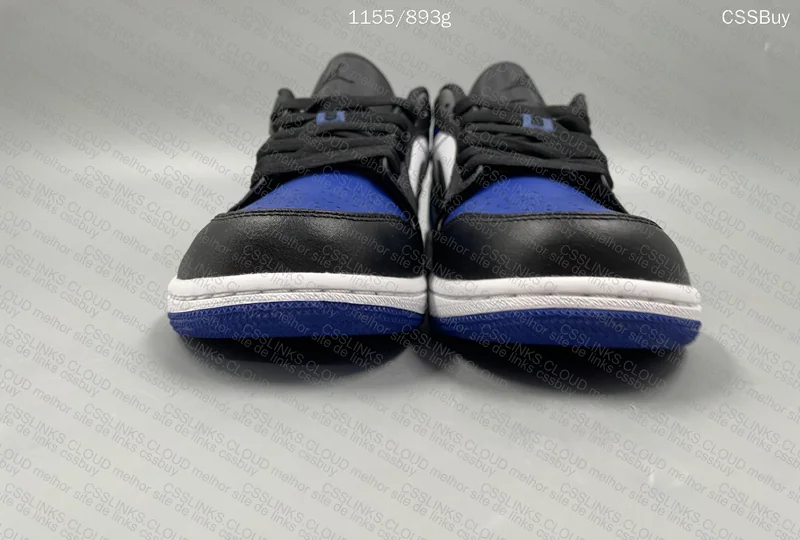 Jordan 1 low royal toe 2