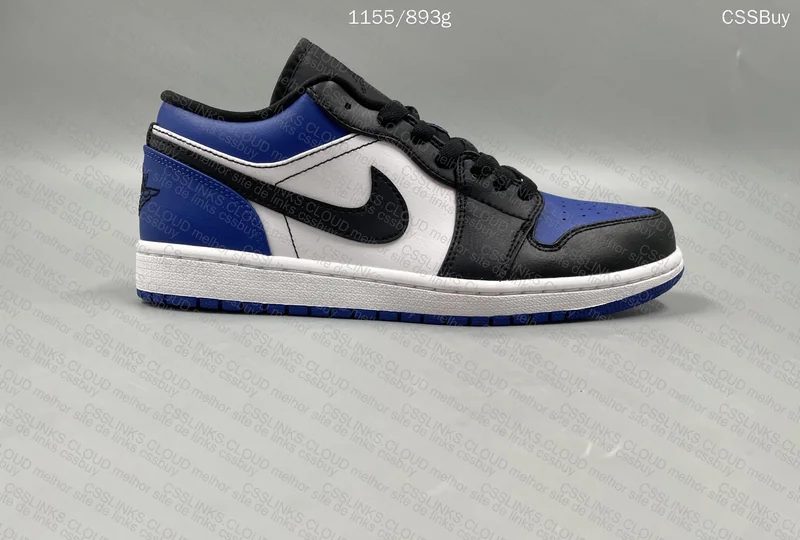 Jordan 1 low royal toe 4