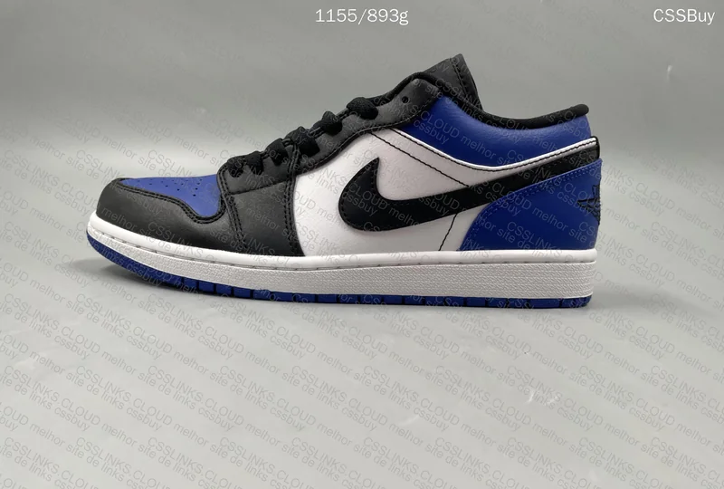 Jordan 1 low royal toe 9