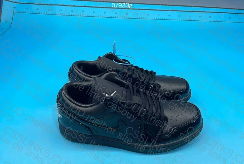 Jordan 1 Low SE Black Croc 5