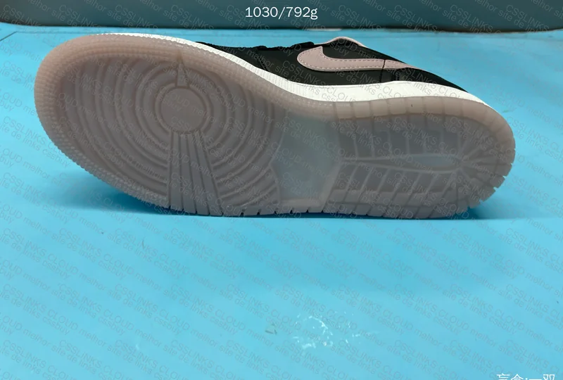 Jordan 1 Low SE Black Iced Lilac (GS) - Blind Box 3