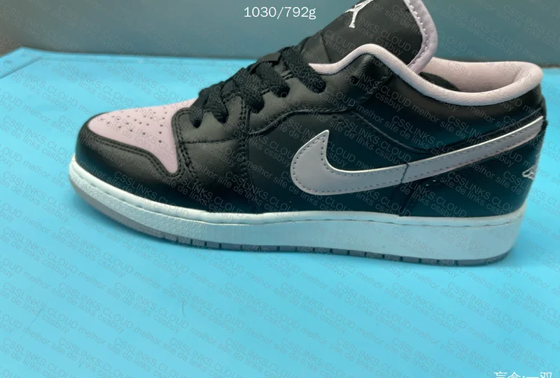 Jordan 1 Low SE Black Iced Lilac (GS) - Blind Box 5