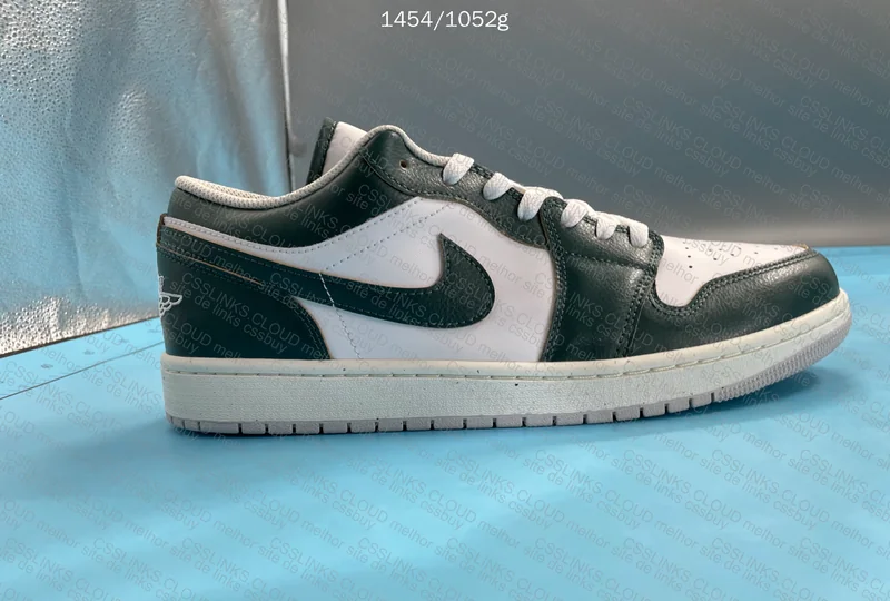 Jordan 1 Low SE Oxidized Green 6