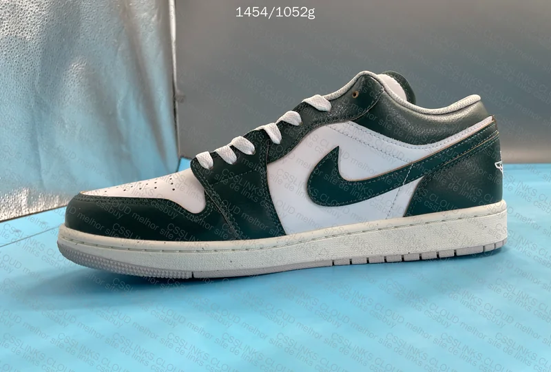 Jordan 1 Low SE Oxidized Green 7