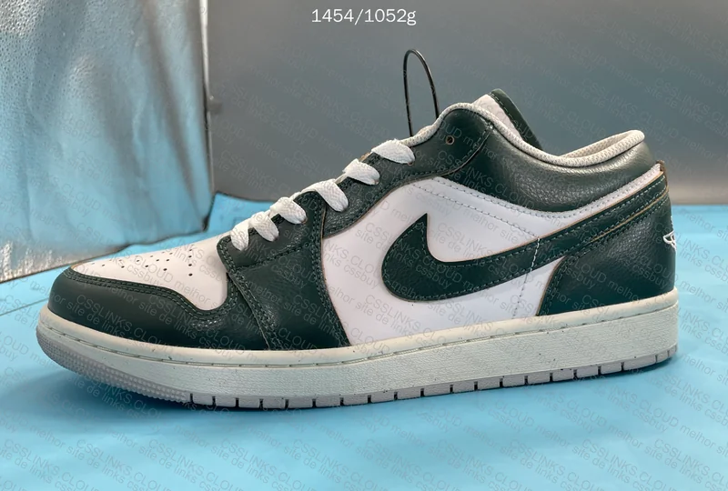 Jordan 1 Low SE Oxidized Green 8
