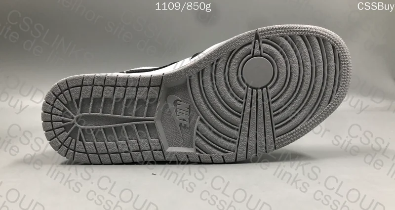 Jordan 1 low shadow toe 3