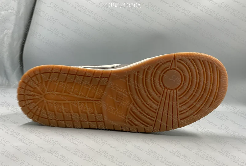 Jordan 1 Low SNKRS Day Korea Magpie 2