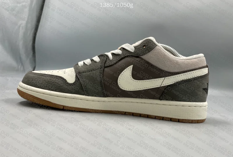 Jordan 1 Low SNKRS Day Korea Magpie 4