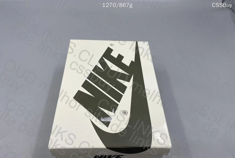 Jordan 1 low Travis Olive