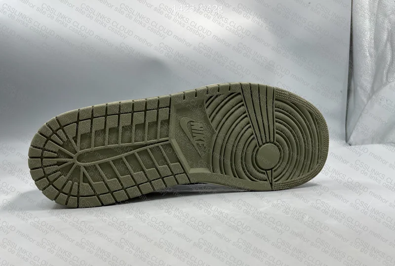 Jordan 1 Low Travis Olive 5