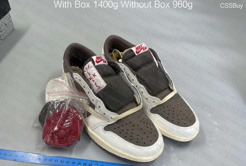 Jordan 1 low /TRAVIS REVERSE MOCHA 3
