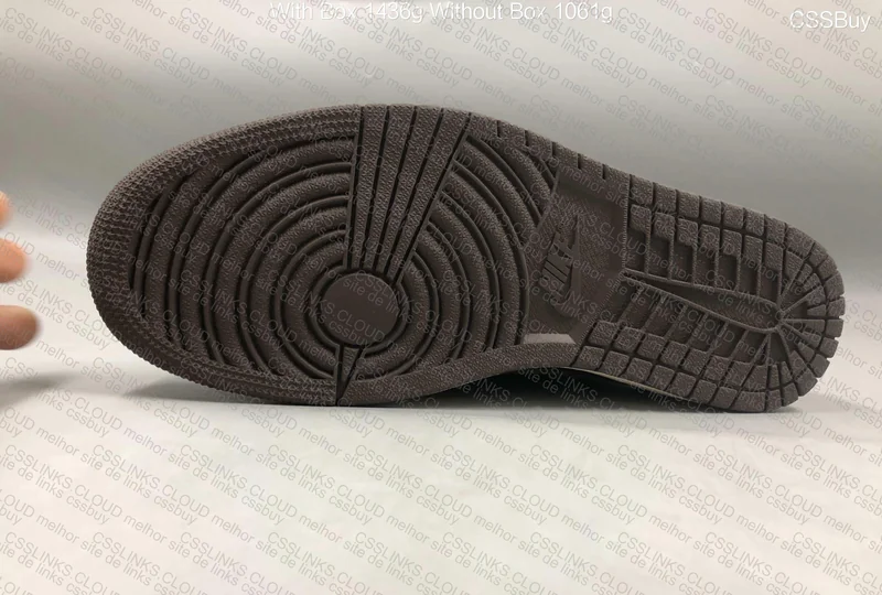 Jordan 1 Low Travis Scott 8