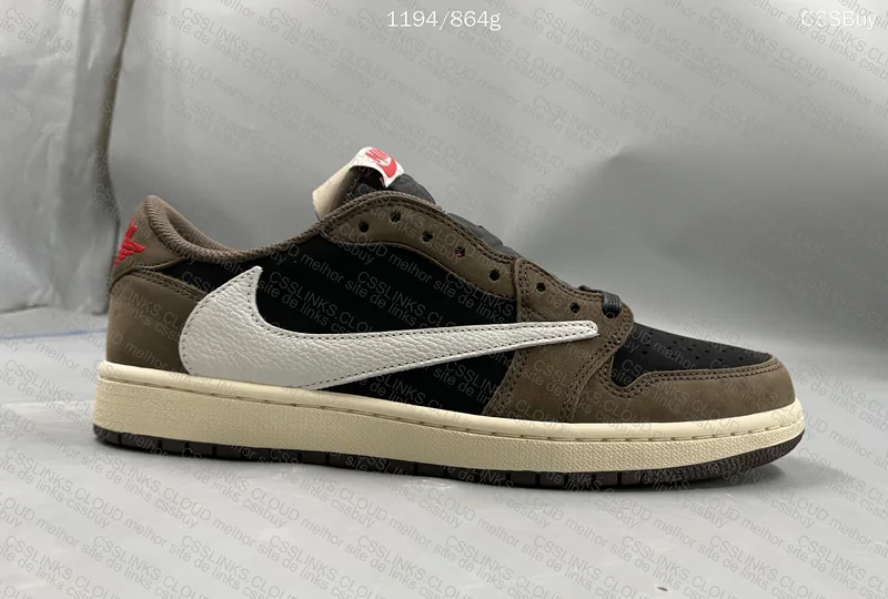 Jordan 1 low Travis Scott Dark Mocha 5