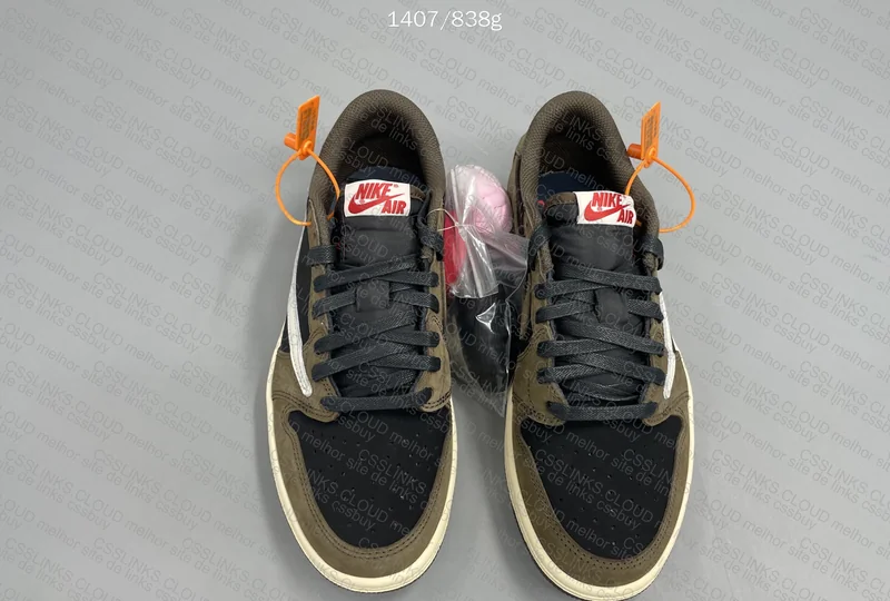 Jordan 1 low travis scott dark mocha