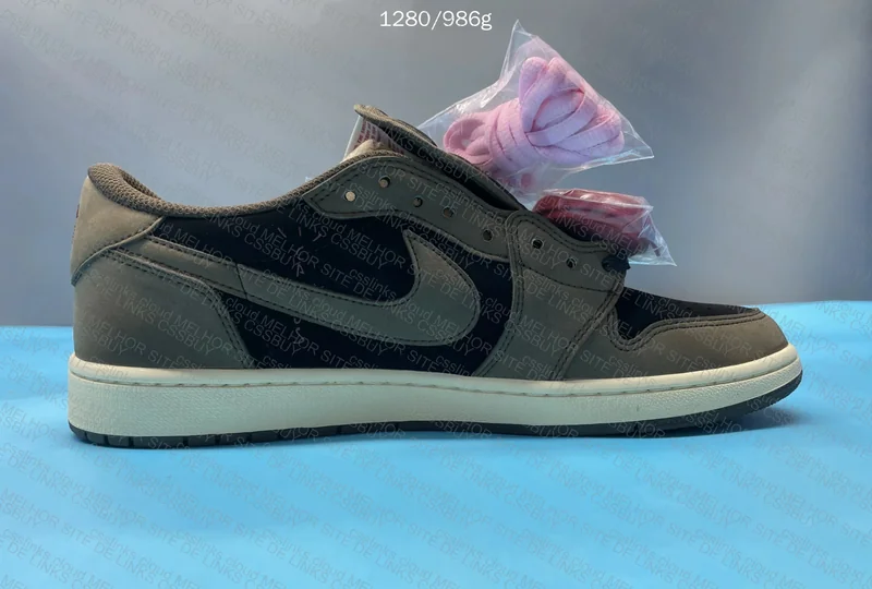 Jordan 1 Low Travis Scott Reverse Mocha 110¥ 9