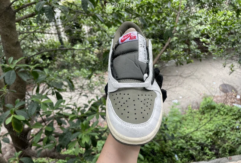 Jordan 1 Low Travis Scott Medium Olive 59¥ 5