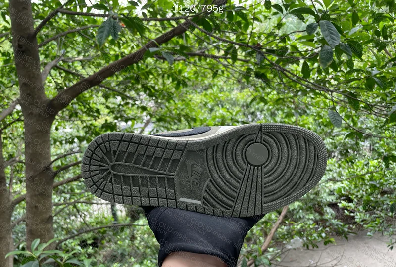 Jordan 1 Low Travis Scott Medium Olive 59¥ 6