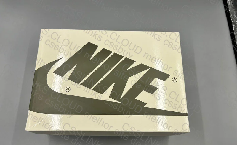 Jordan 1 Low Travis Scott Olive - FK 330y 3