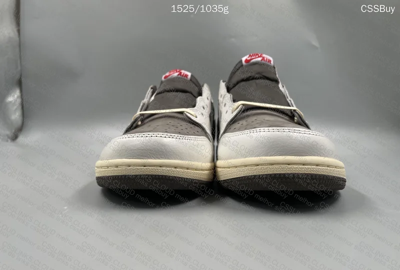 Jordan 1 low travis Scott reverse mocha 2