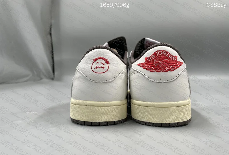 Jordan 1 Low Travis Scott Reverse Mocha 3