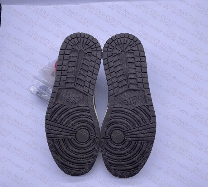 Jordan 1 Low Travis Scott Reverse Mocha 6