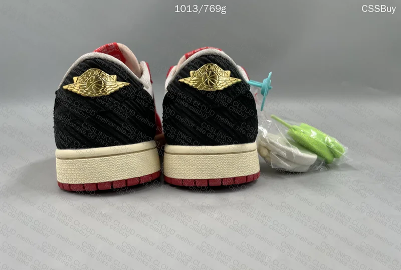 Jordan 1 Low Trophy Room 2