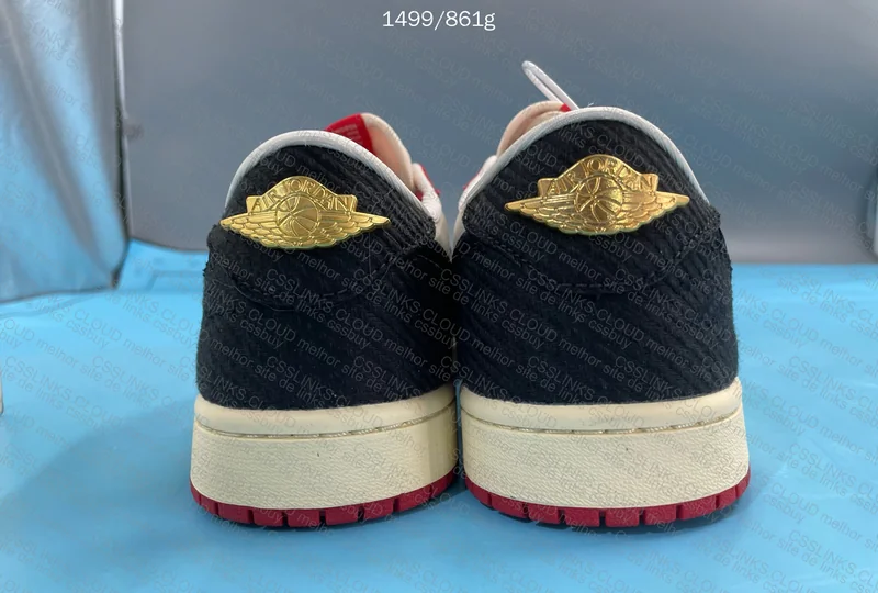 Jordan 1 low trophy room 3