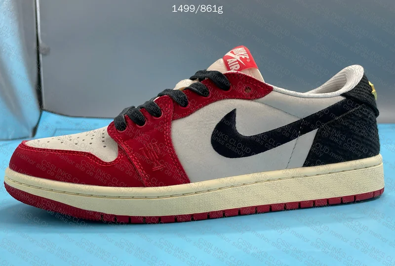 Jordan 1 low trophy room 5