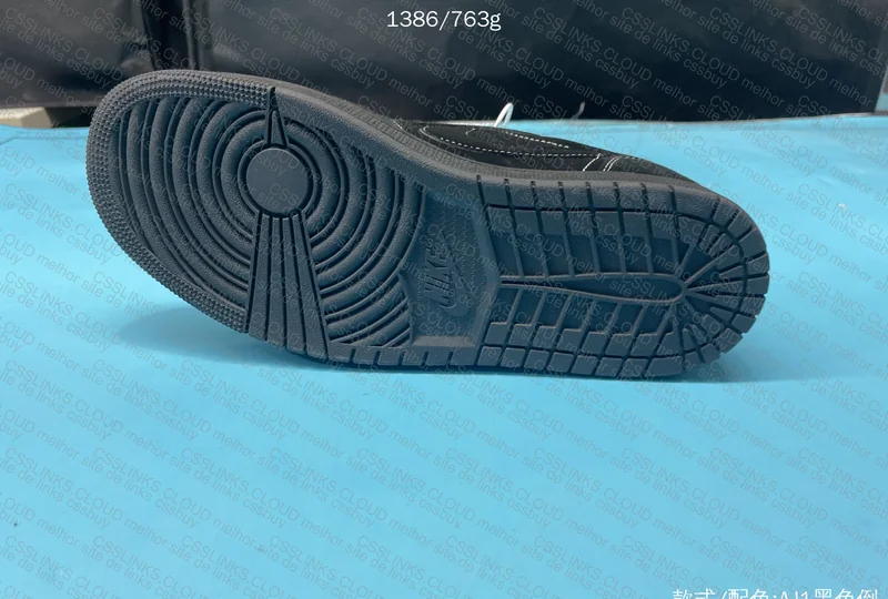 Jordan 1 Low TS Black Phantom