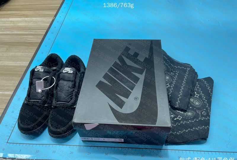 Jordan 1 Low TS Black Phantom 2