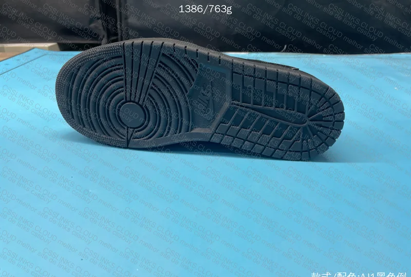 Jordan 1 Low TS Black Phantom 7